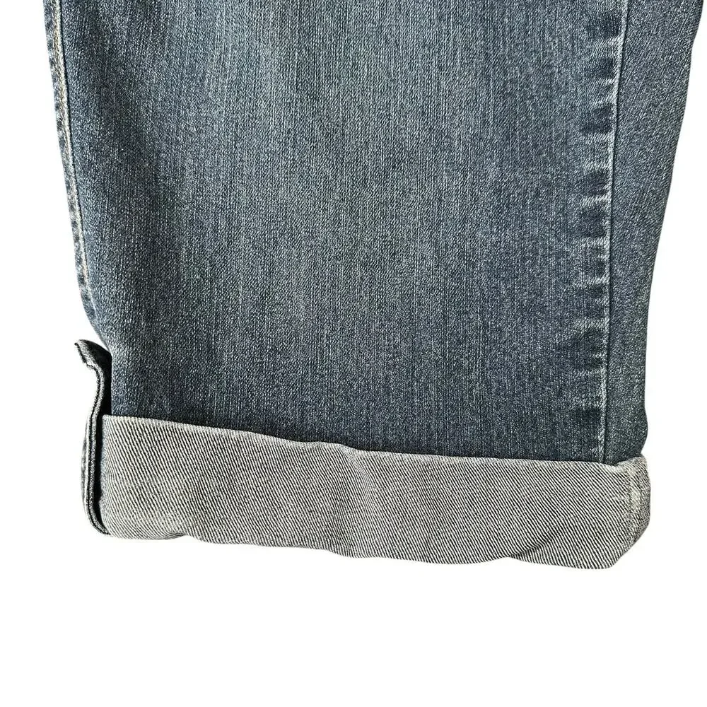 Style & Co Women’s Med Wash Denim Mid Rise Cuffed Hem Bermuda Skimmer Shorts 10